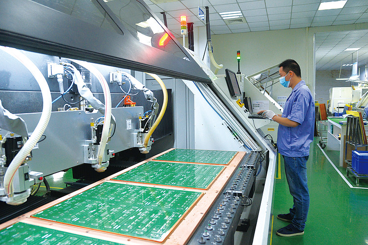 滬電股份技術服務投資價值分析 機遇與挑戰并存